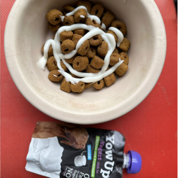 YowUp! Mix. Pack con 3 Yogures Naturales para Perros 115gr